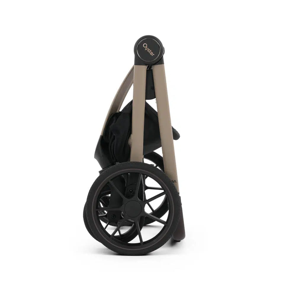 Oyster Vee stroller & carrycot package ~ Vanilla
