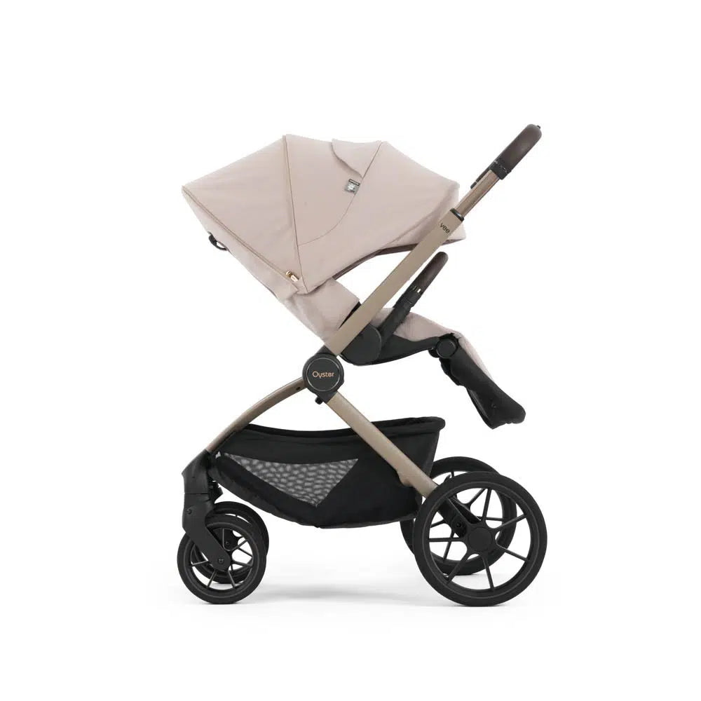 Oyster Vee stroller & carrycot package ~ Vanilla