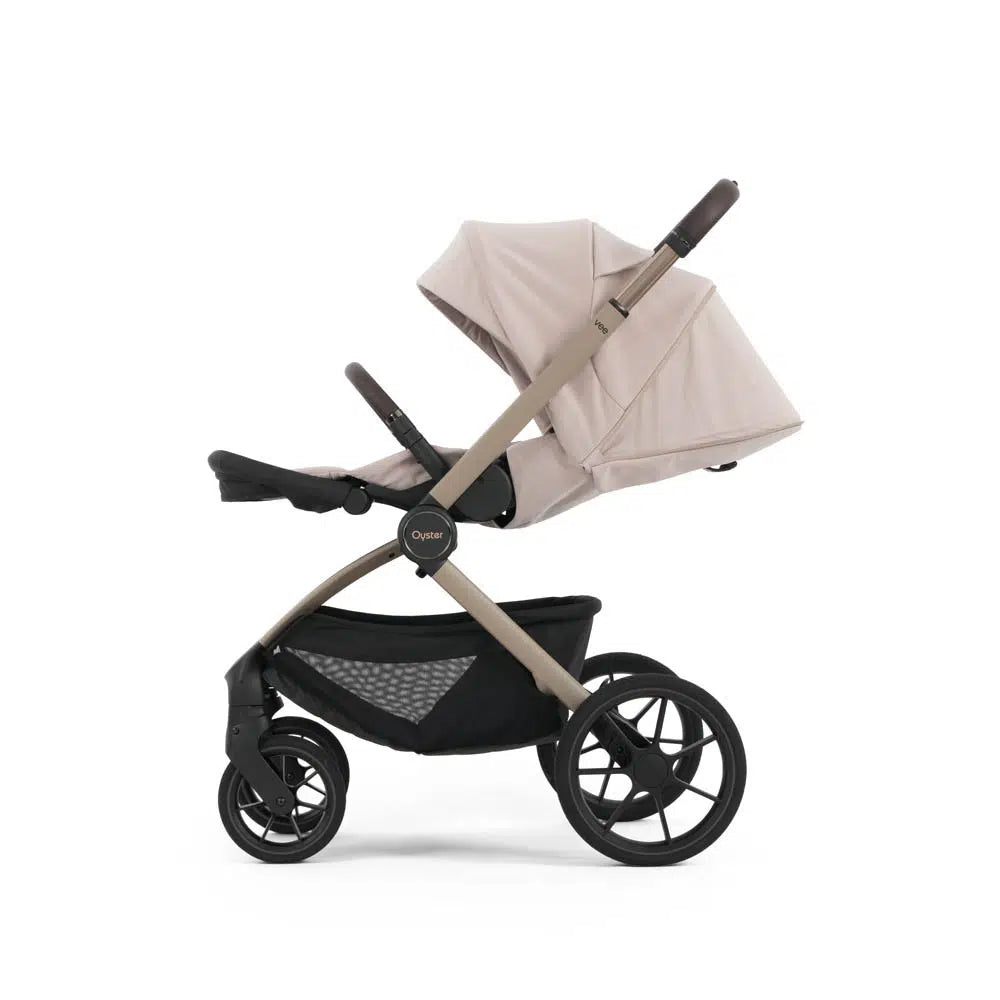 Oyster Vee stroller & carrycot package ~ Vanilla