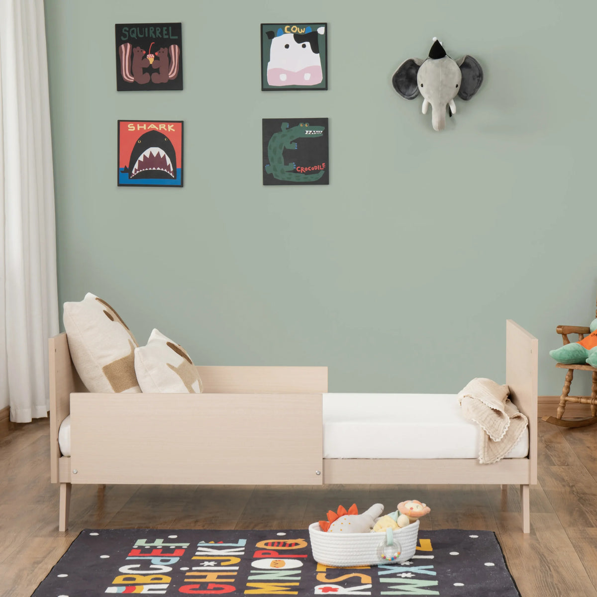 Babymore Dante cot bed - Natural