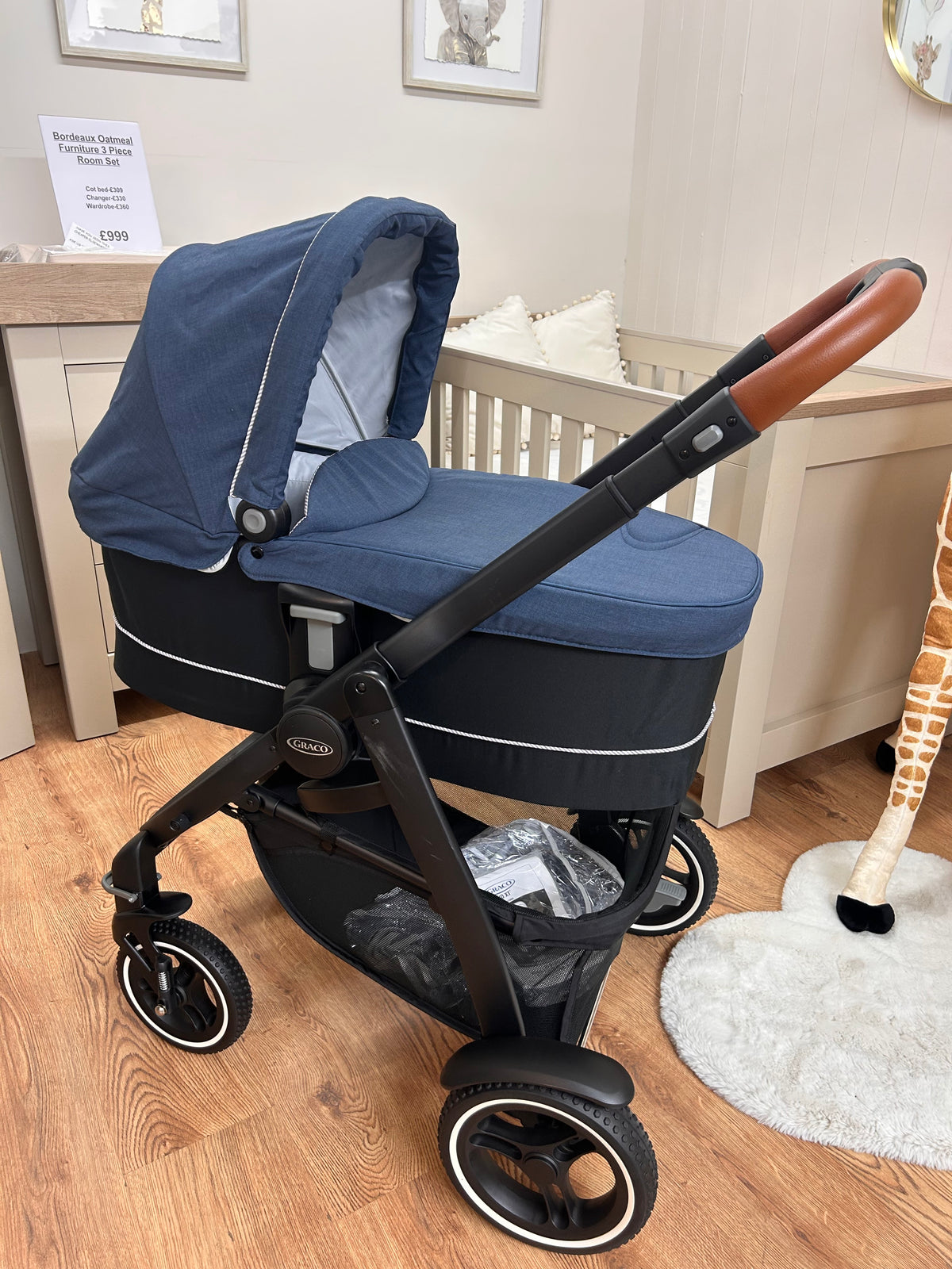 Graco xt pushchair & carrycot - ex display