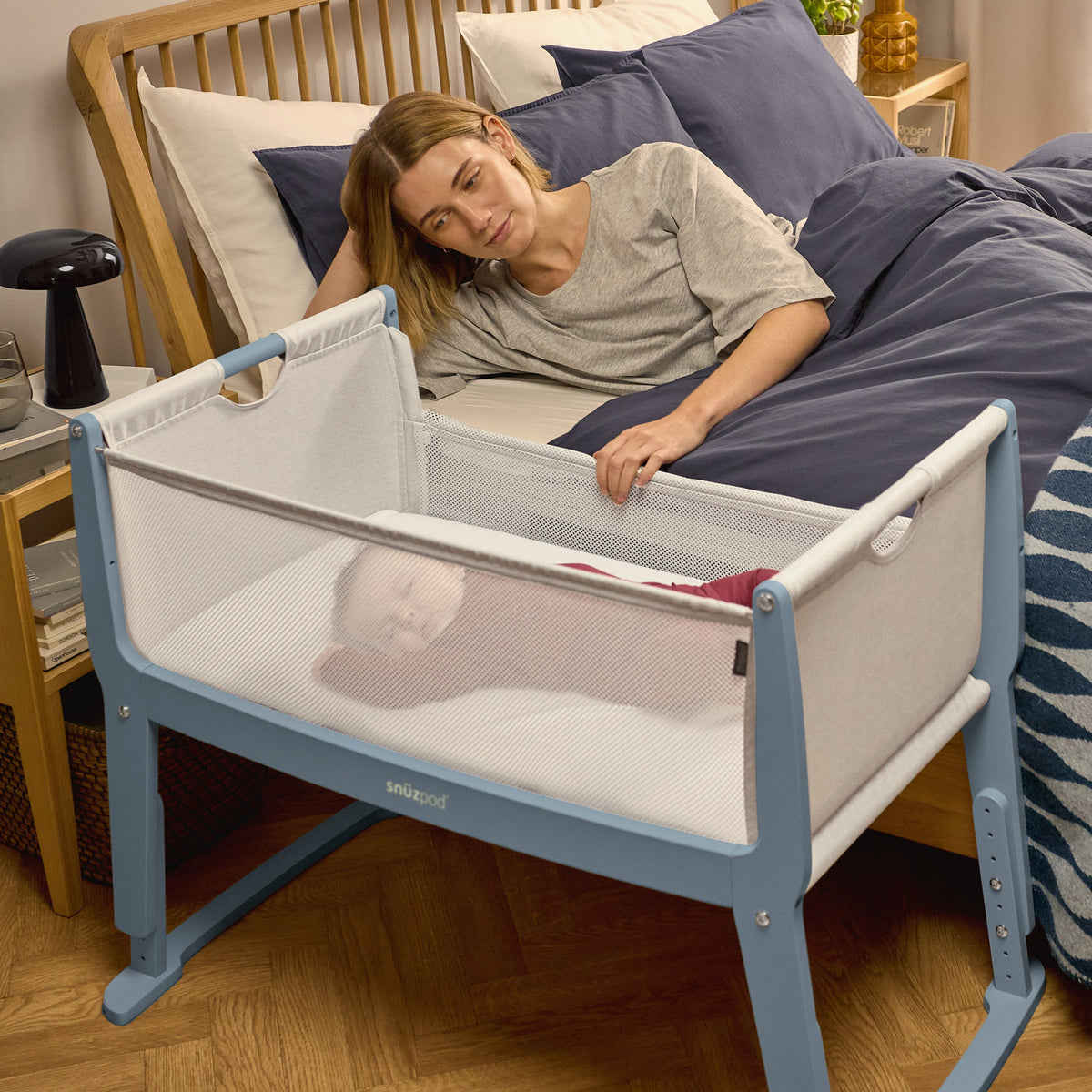 SnuzPod Studio Bedside Crib Santorini