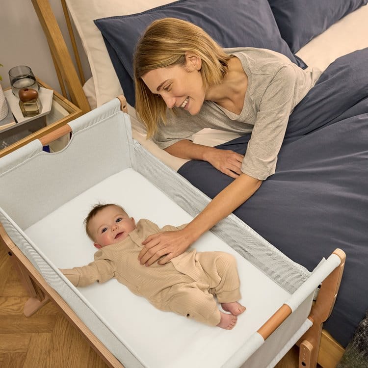 SnuzPod Studio Bedside Crib Stockholm