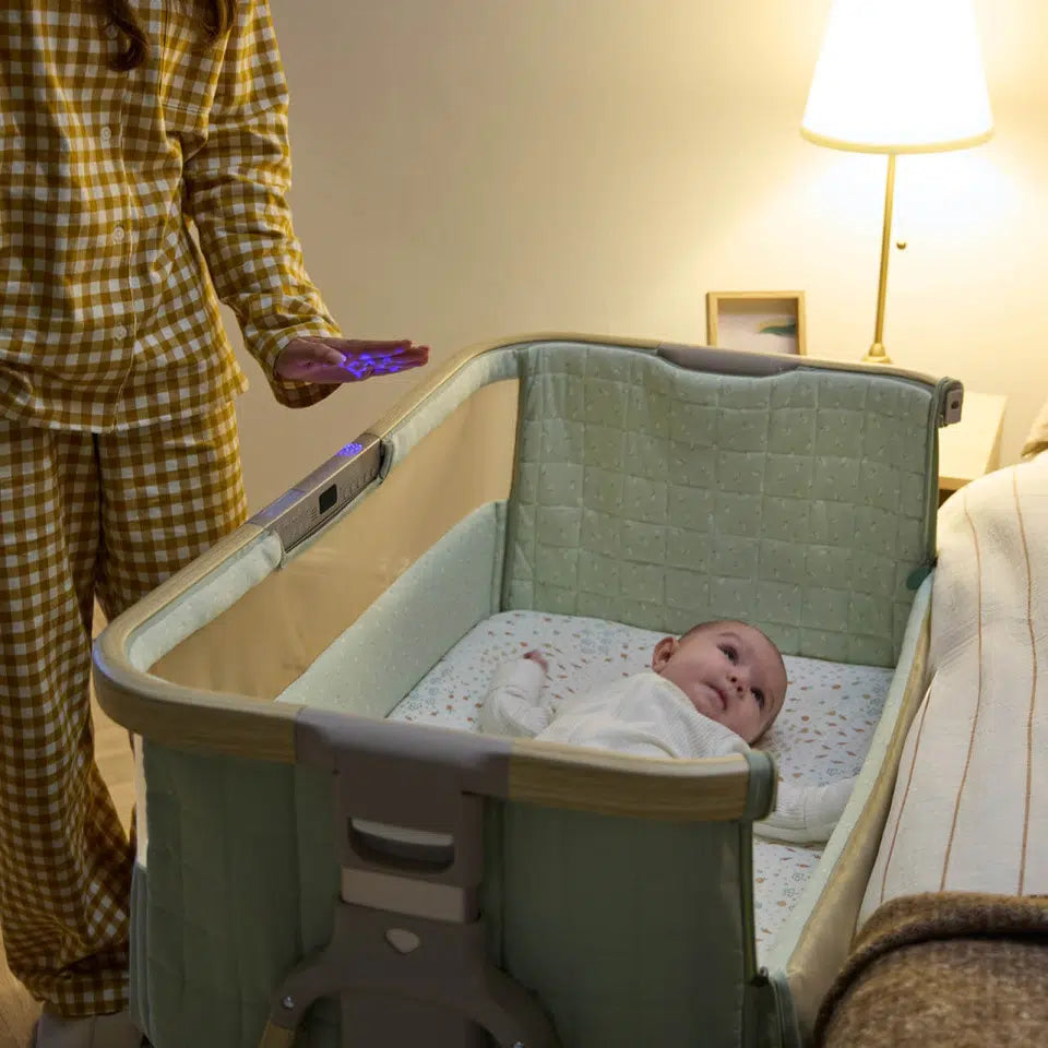 Tutti Bambini Cozee Sense Bedside Crib – Drifted Oak/Eucalyptus