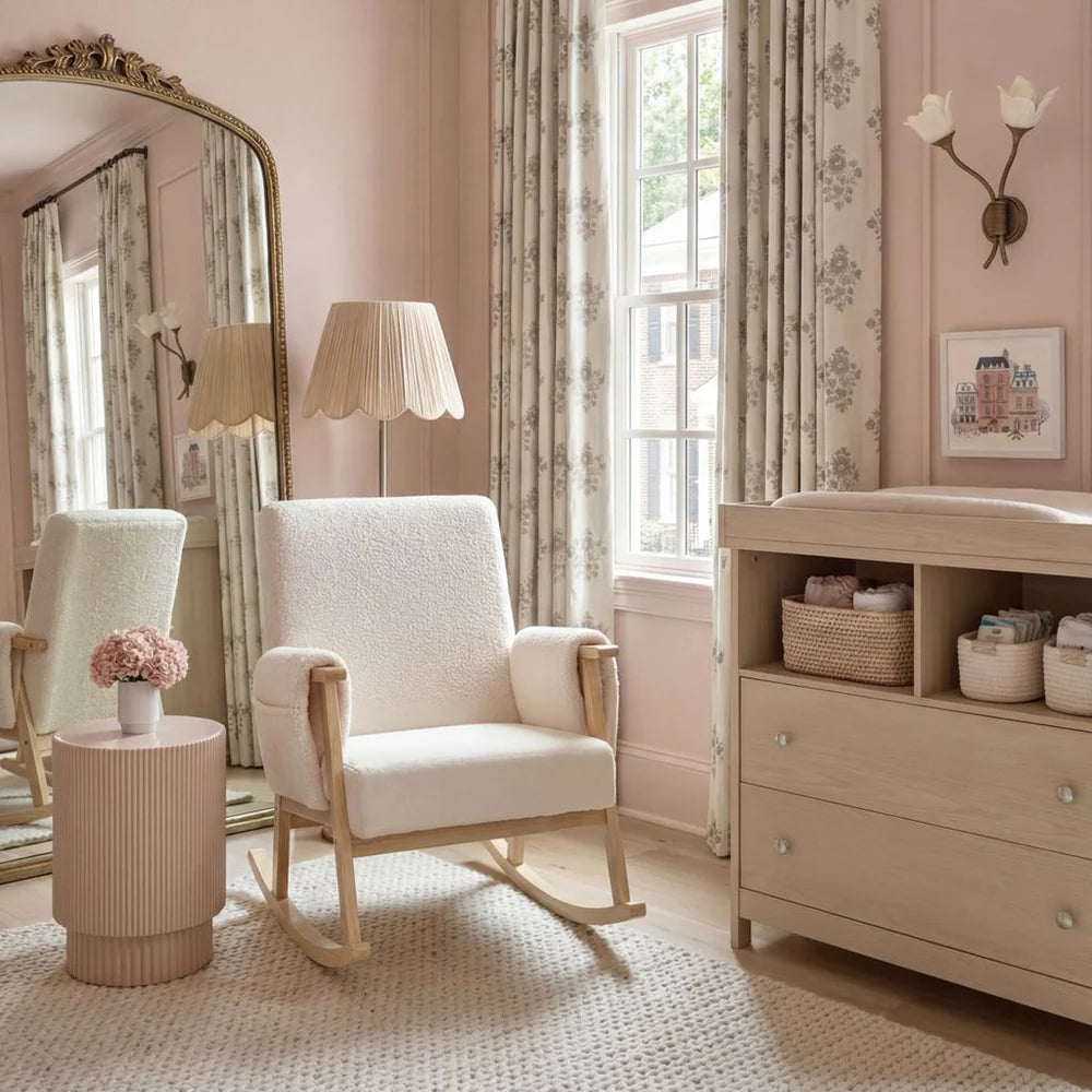 Bebe & Beyond Storyteller Nursing Chair – Off-White Teddy