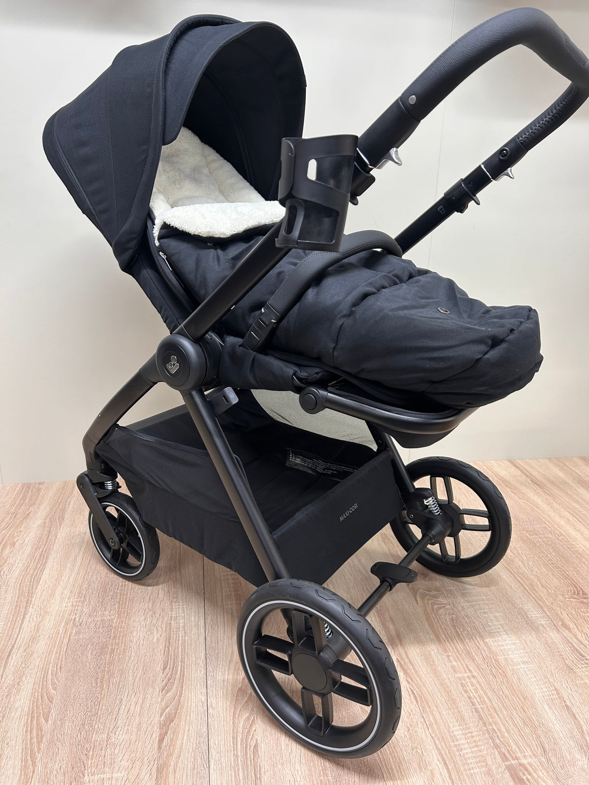 Maxi cosi Oxford essential bundle * ex display
