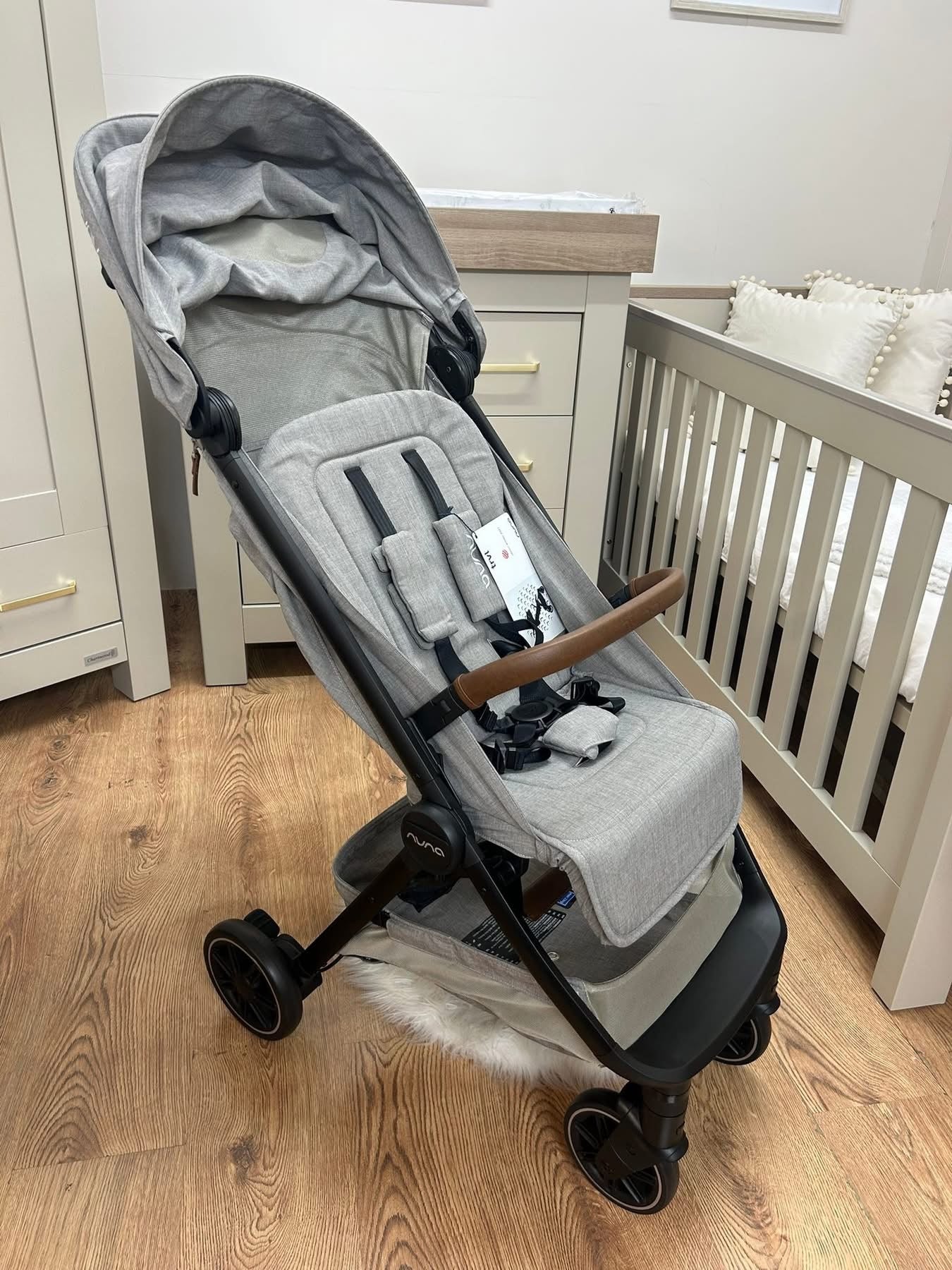 Nuna Trvl - Hazelwood - BIRMINGHAM STORE OPEN BOX