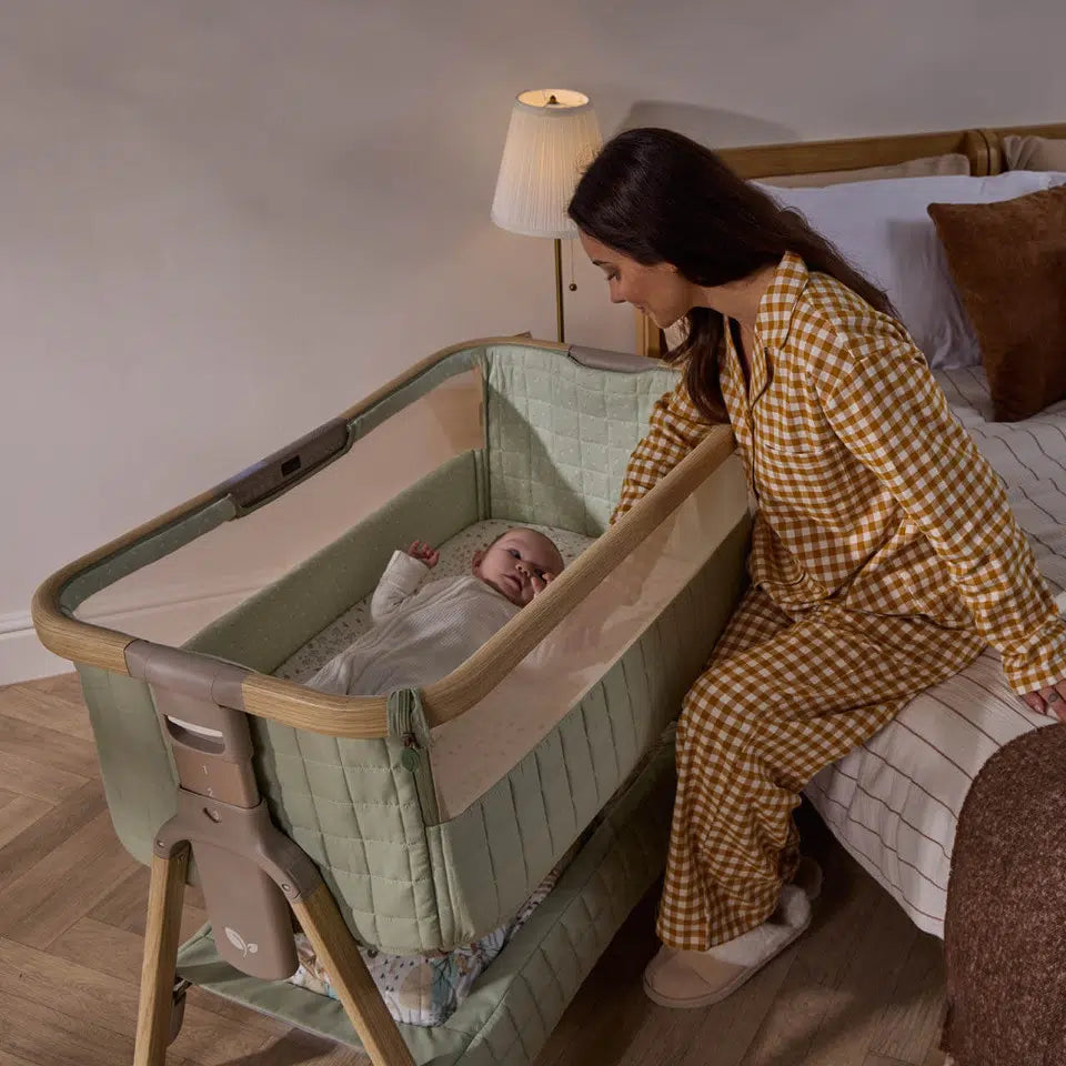 Tutti Bambini Cozee Sense Bedside Crib – Drifted Oak/Eucalyptus