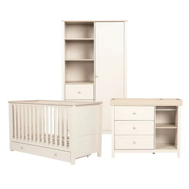 Bebe & Beyond Wanderer 4 Piece Nursery Room Set (Wide Dresser) – Cashmere & Oak