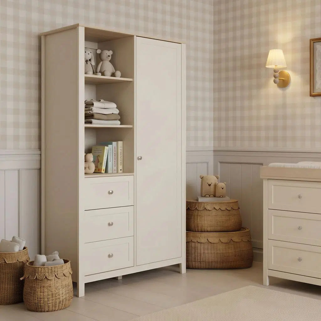 Bebe & Beyond Wanderer 4 Piece Nursery Room Set (Wide Dresser) – Cashmere & Oak