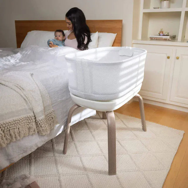 Graco Eluma Nest Bedside Crib
