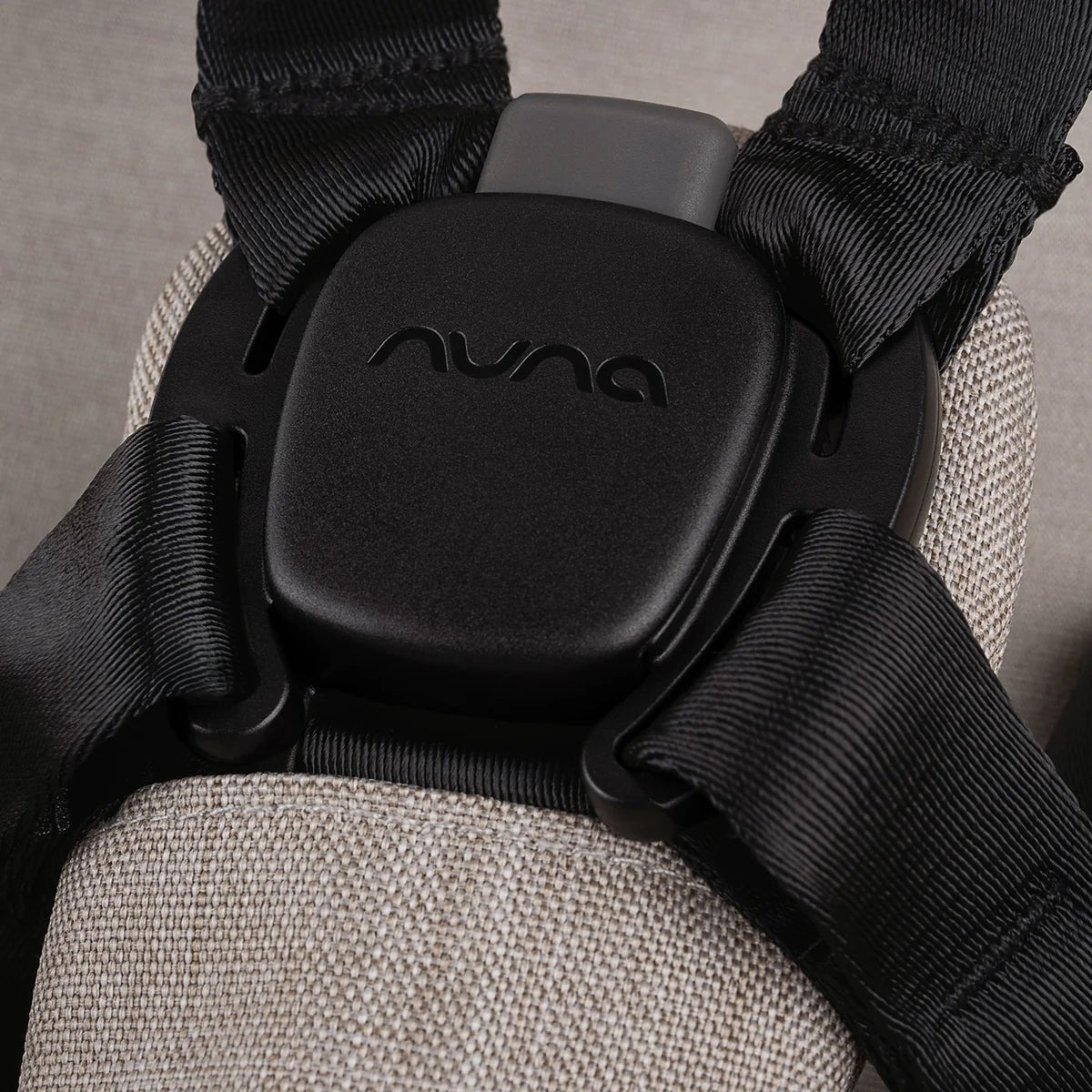 Nuna TRIV Next URBN Bundle in Chateau