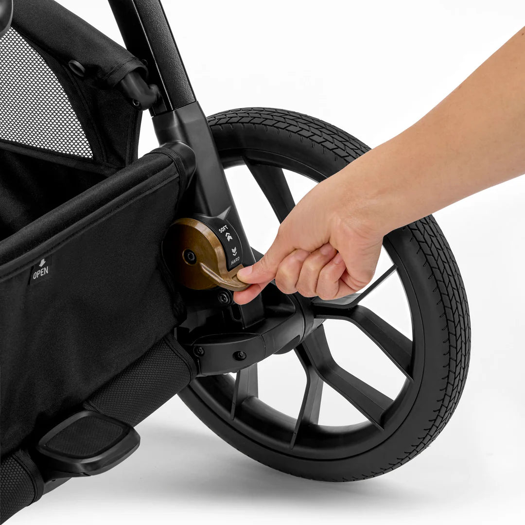 Inglesina Aptica XT Travel System - Taiga Green (2025 Model Updated Features) Ex Display