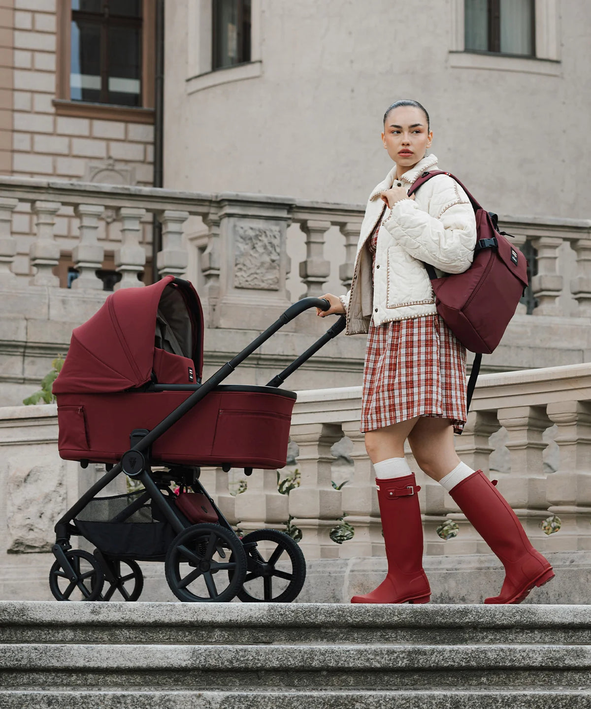 Venicci Hunter x Venicci Upline 3 Dark Red Pram Essential Bundle