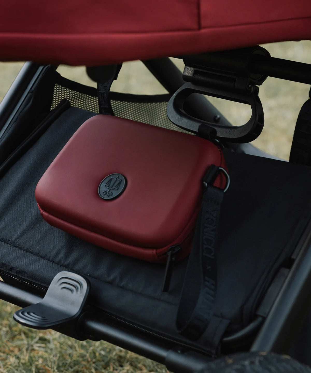 Venicci Upline 3 Hunter 3-in-1 Comfort Bundle Red