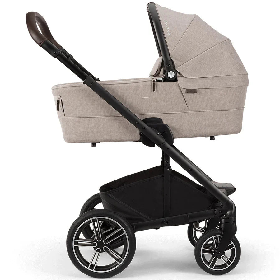 Nuna MIXX Next Pushchair, MIXX Next Carrycot, ARRA Flex Car Seat and BASE Curv Bundle, Chateau FREE Carrycot stand