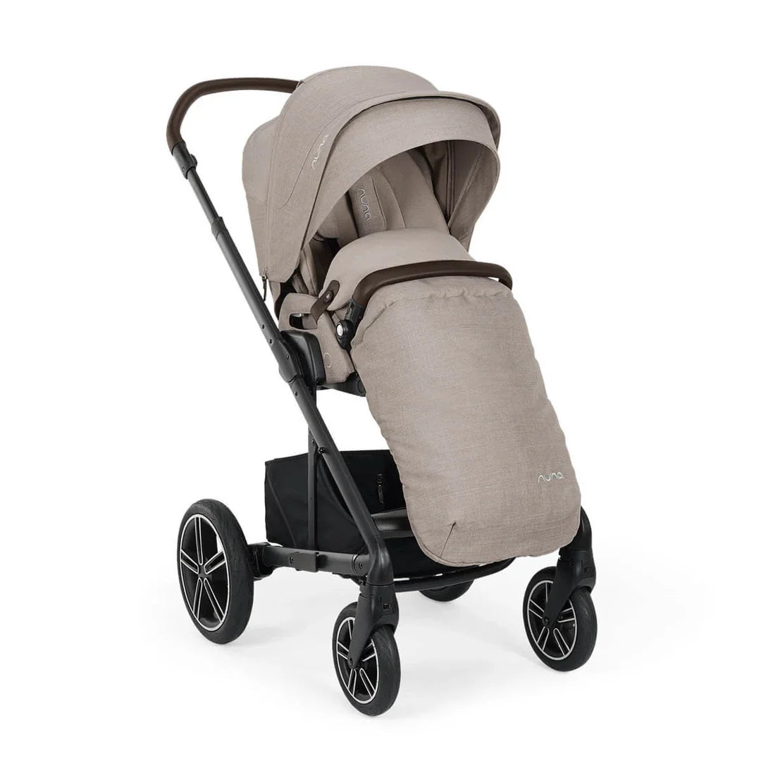 Nuna MIXX Next Pushchair, MIXX Next Carrycot, ARRA Flex Car Seat and BASE Curv Bundle, Chateau FREE Carrycot stand