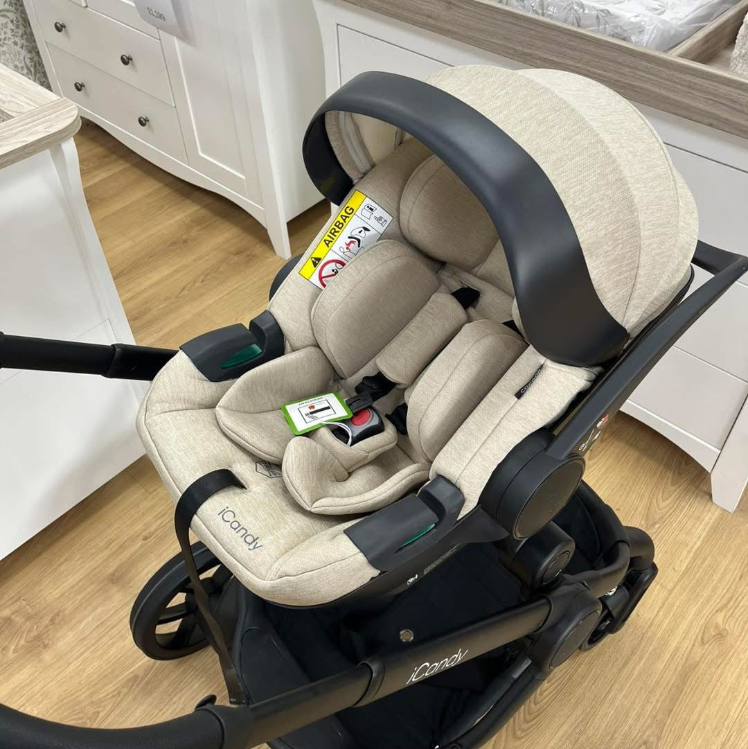 iCandy Peach 7 Cookie With iCandy Cocoon and Isofix Base Ex Display