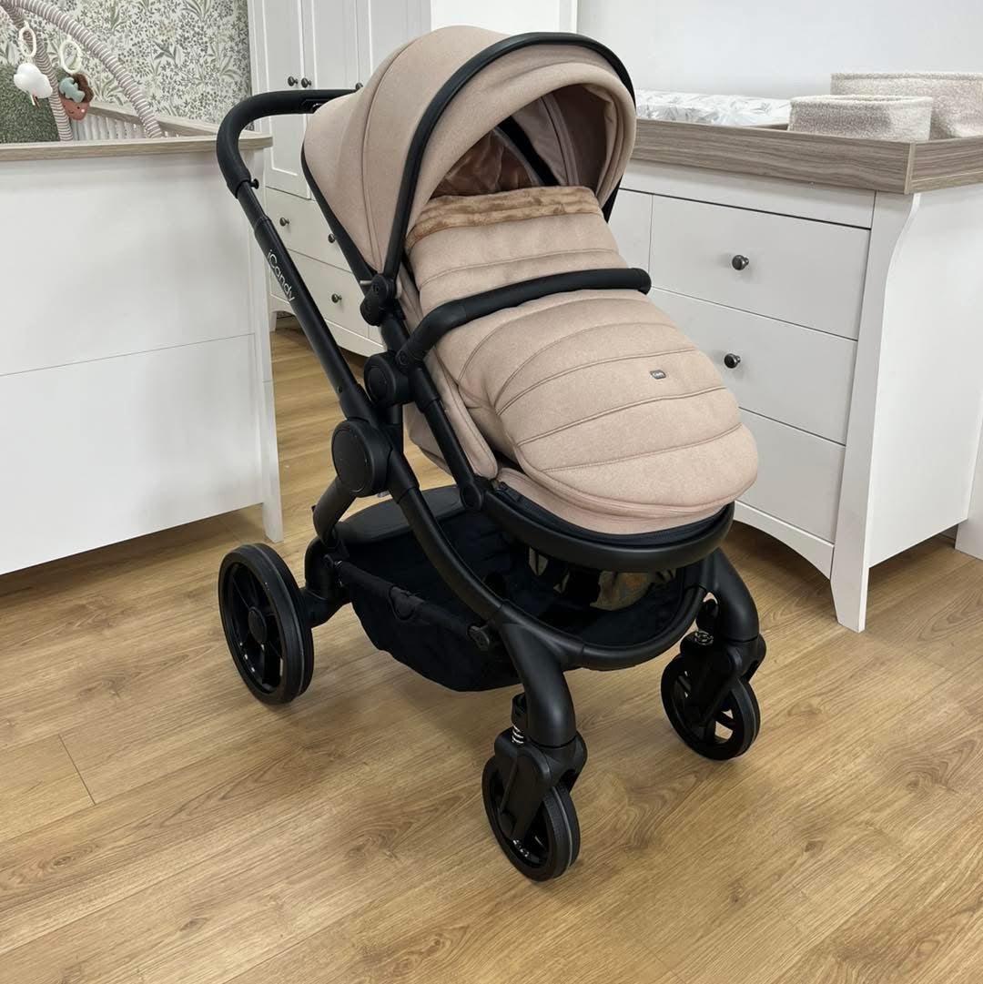 iCandy Peach 7 Cookie With iCandy Cocoon and Isofix Base Ex Display