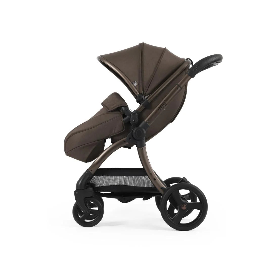 Egg 3 Luxury Travel Bundle With Shell i-Size Car Seat Chocolate Velvet