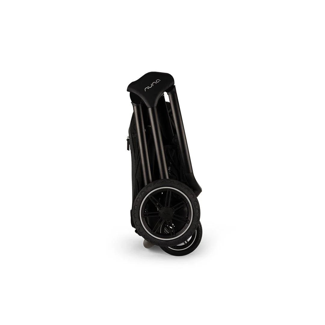 Nuna TRIV Next  Caviar With Arra Flex Car Seat Curv Isofix Base