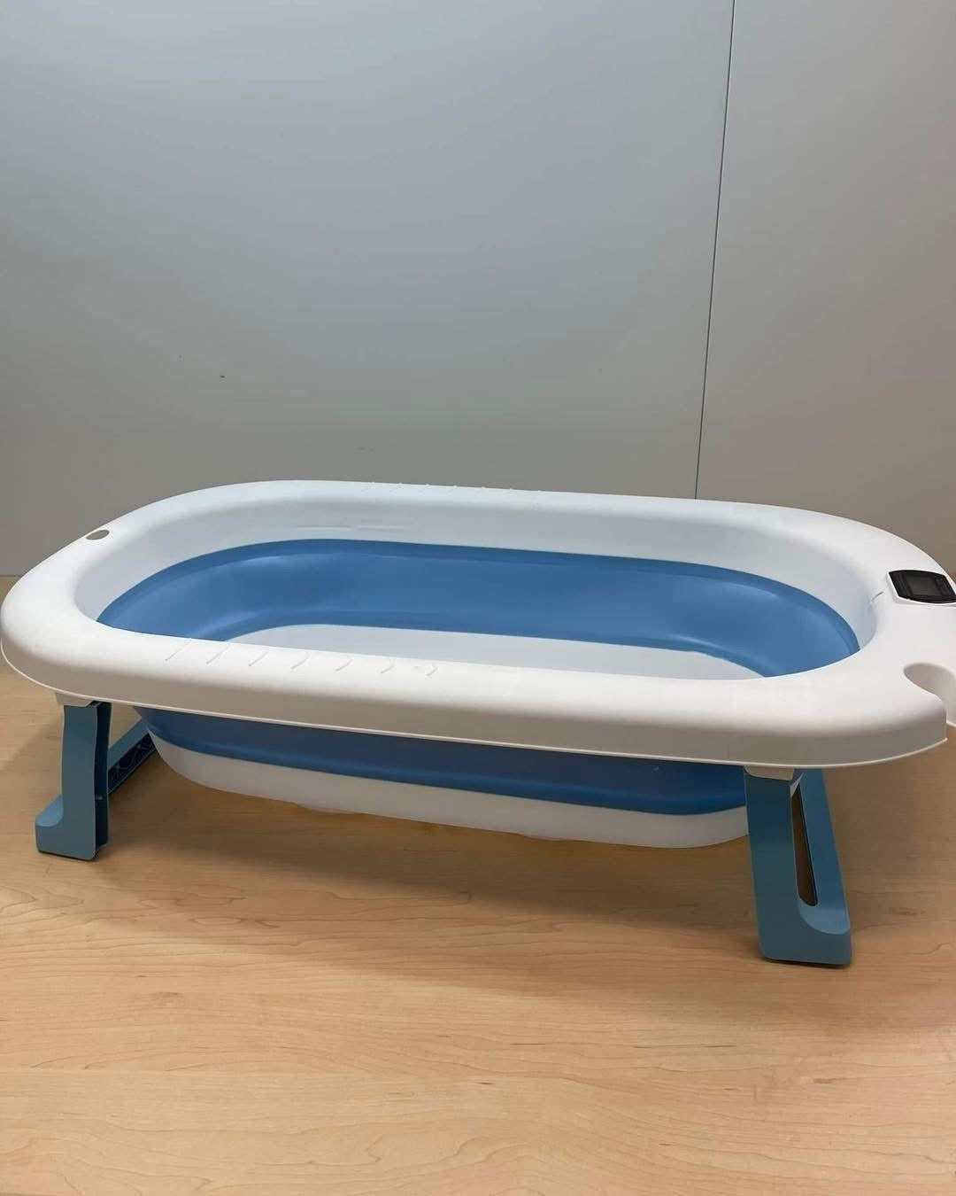 Folding Bath With Built In Thermometer Blue