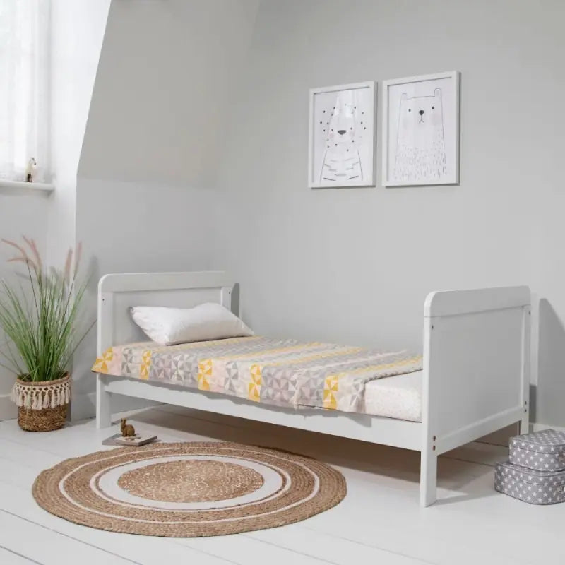 Tutti Bambini Rio Cot Bed Bundle Including Cot Top Changer and Mattress - White