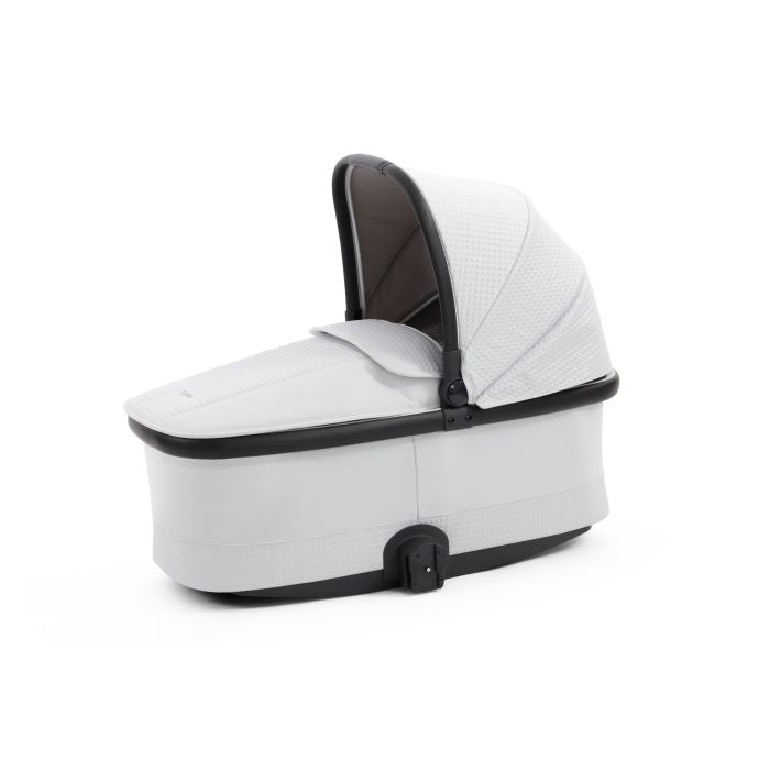 BabyStyle Oyster4 Pushchair Essential 5 Piece Bundle with Cybex Cloud T i-Size Car Seat and Base - Chocolate Velvet