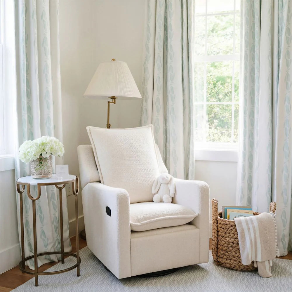Bebe & Beyond Nestler Nursing Chair – White Boucle
