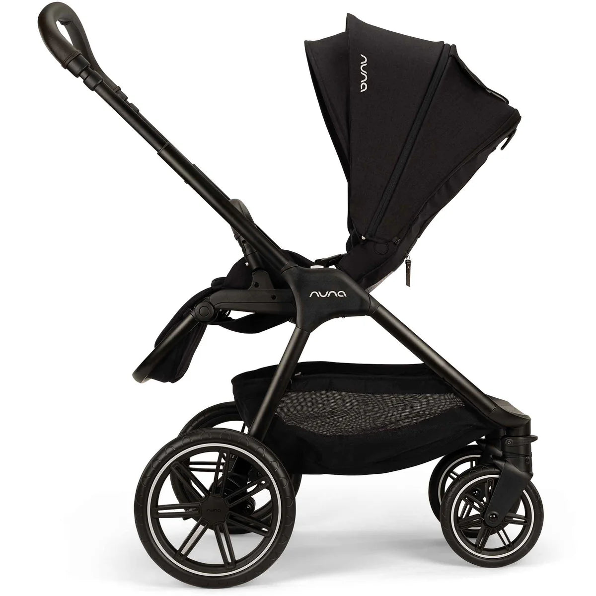 Nuna TRIV lx All Seasons Pushchair Set, Arra Flex and Rotating Curv Base Caviar Ex Display
