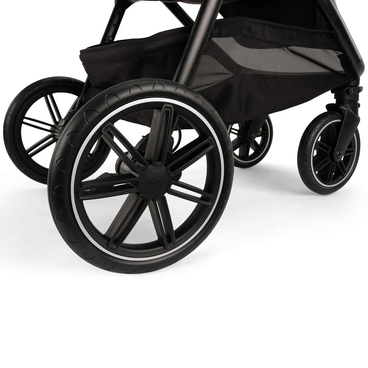 Nuna TRIV lx All Seasons Pushchair Set, Arra Flex and Rotating Curv Base Caviar Ex Display