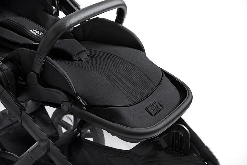 Joie Versiti Signature Tandem Pushchair - Eclipse