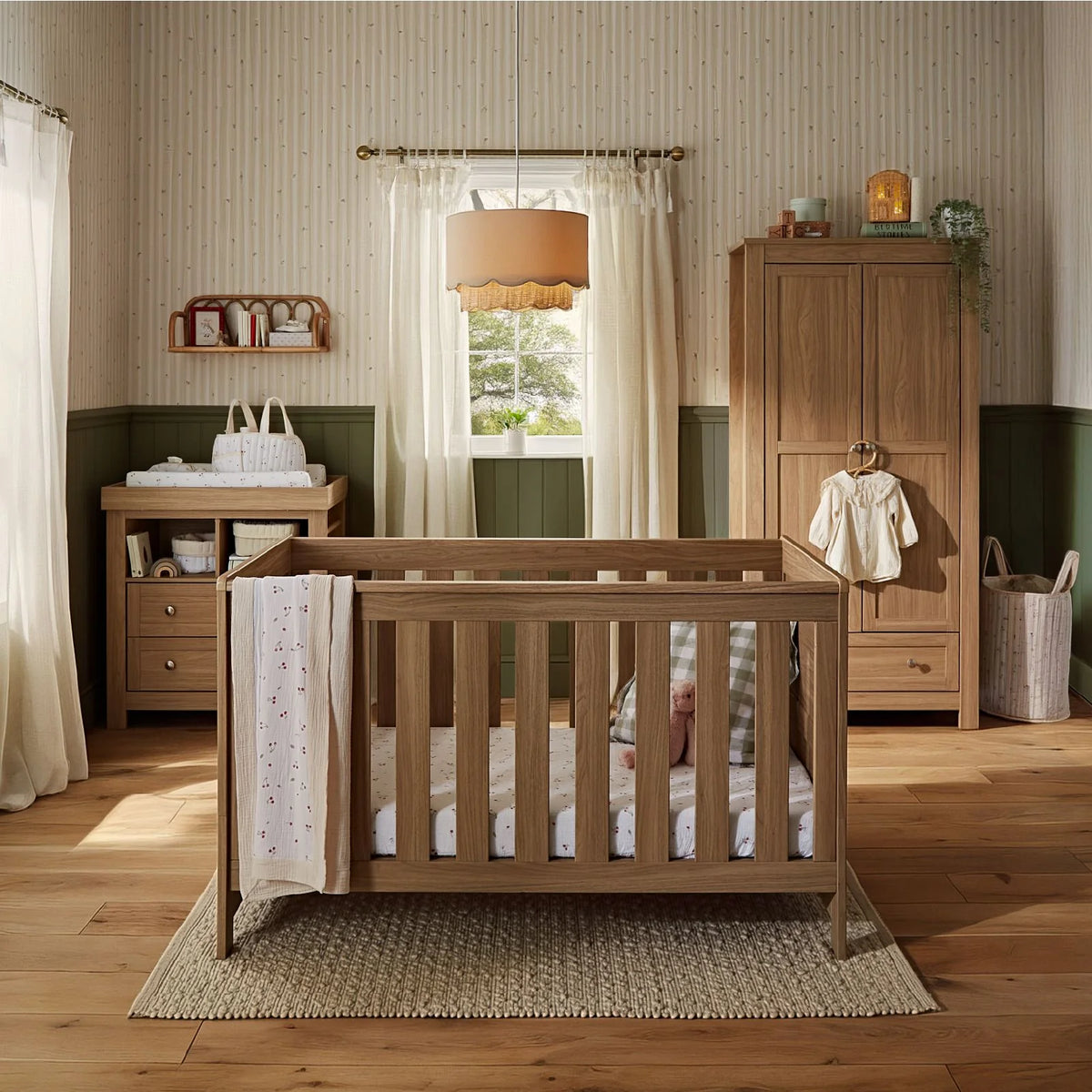 Cuddle Co Burford 3 Piece Nursery Furniture Set - Oak
