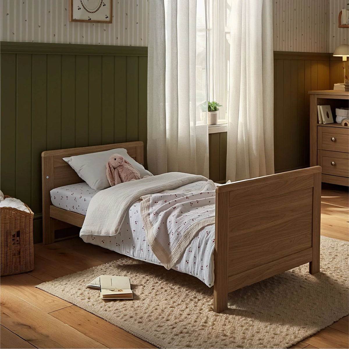Cuddle Co Burford 3 Piece Nursery Furniture Set - Oak