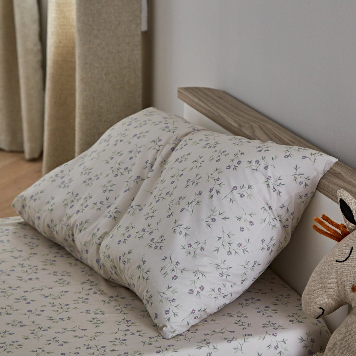 Cuddle Co Clara Toddler Bed - White & Ash