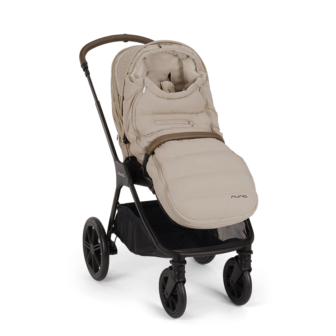 Nuna TRIV LX All Seasons Pushchair Set, ARRA Flex Car Seat and BASE Curve Bundle, Cosmopolitan