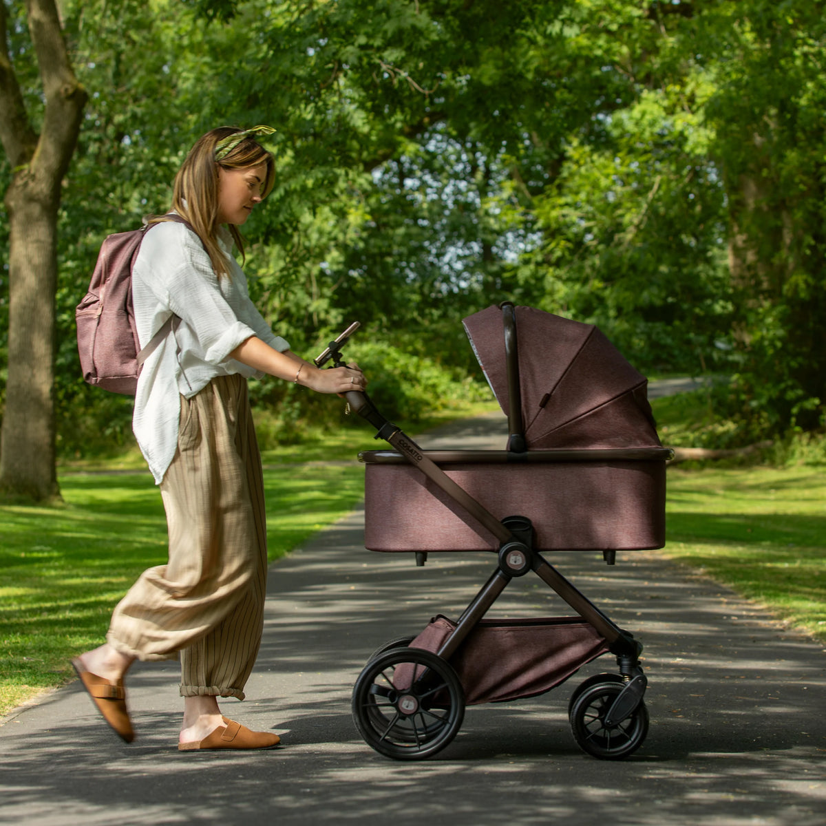 Cosatto Giggle 4 Special Edition Pram and Accessory Bundle Bear Hug