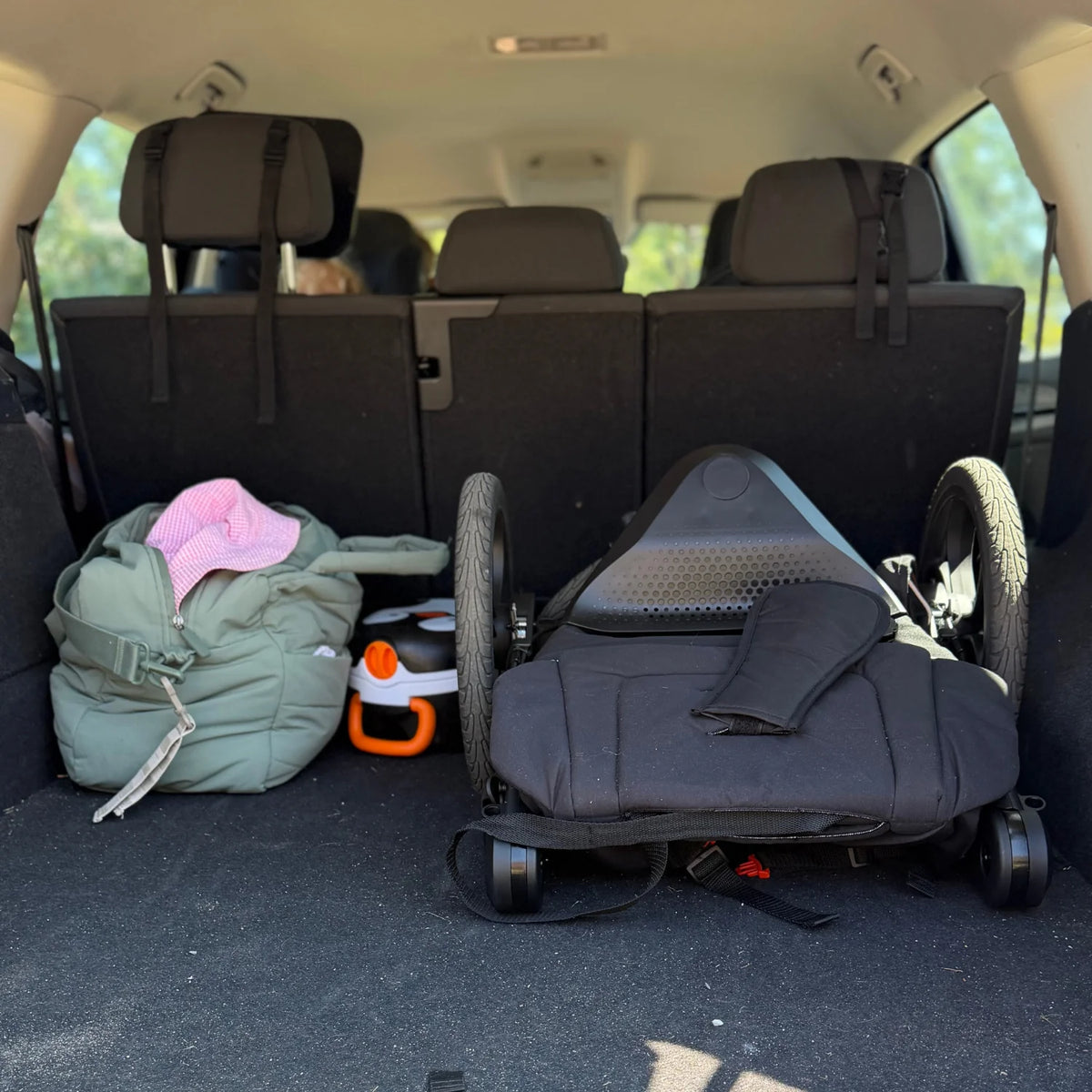 Out n About Nipper Compact Pebble Mint Pre Order End Of September