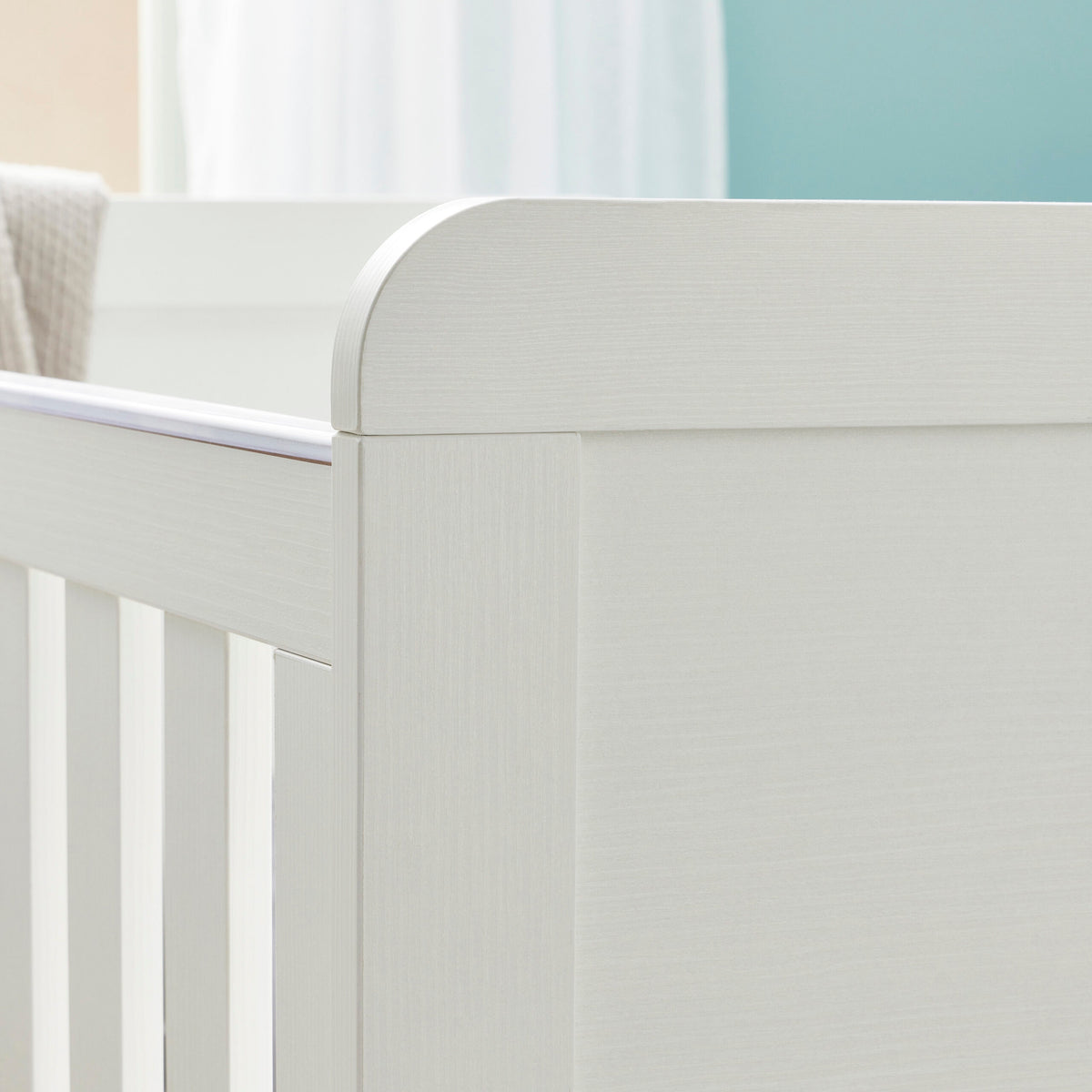 Babymore Caro 3 Piece Nursery Room Set – White Wash *AUGUST OFFER FREE FOAM MATTRESS